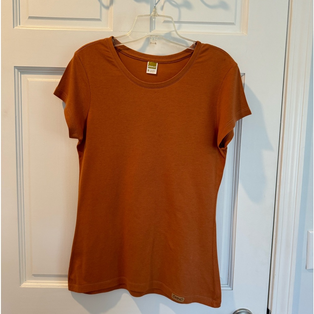 ONNO ORGANIC COTTON CAP SLEEVE TEE SHIRT